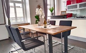 Grand Vienna City Center Apartment